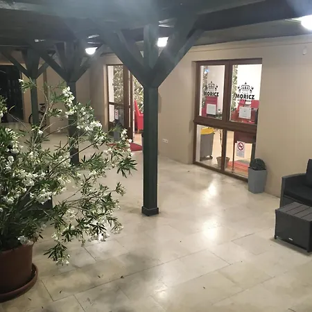 Fenyves Kwatera prywatna *