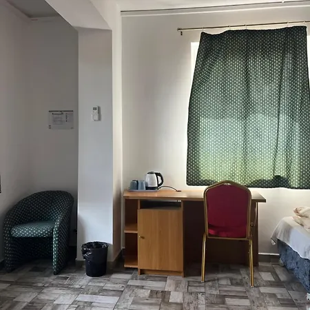 Fenyves Homestay *